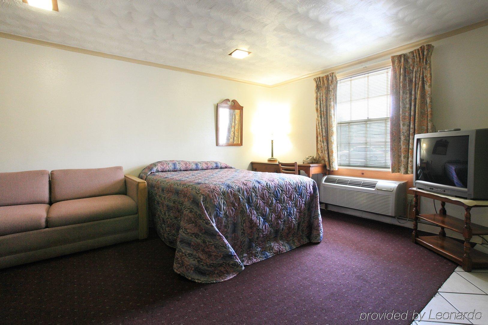 Colony Motel